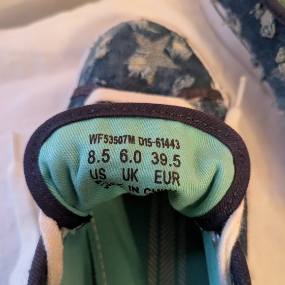 Keds Blue Denim Distressed Star Sneakers Casual Preppy- Size 8.5 - Picture 4 of 8